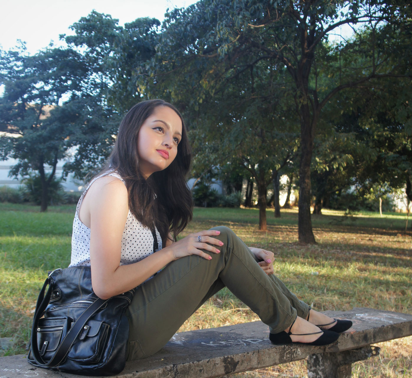 Look do Dia – Verde Militar e Sapatilha de Amarração