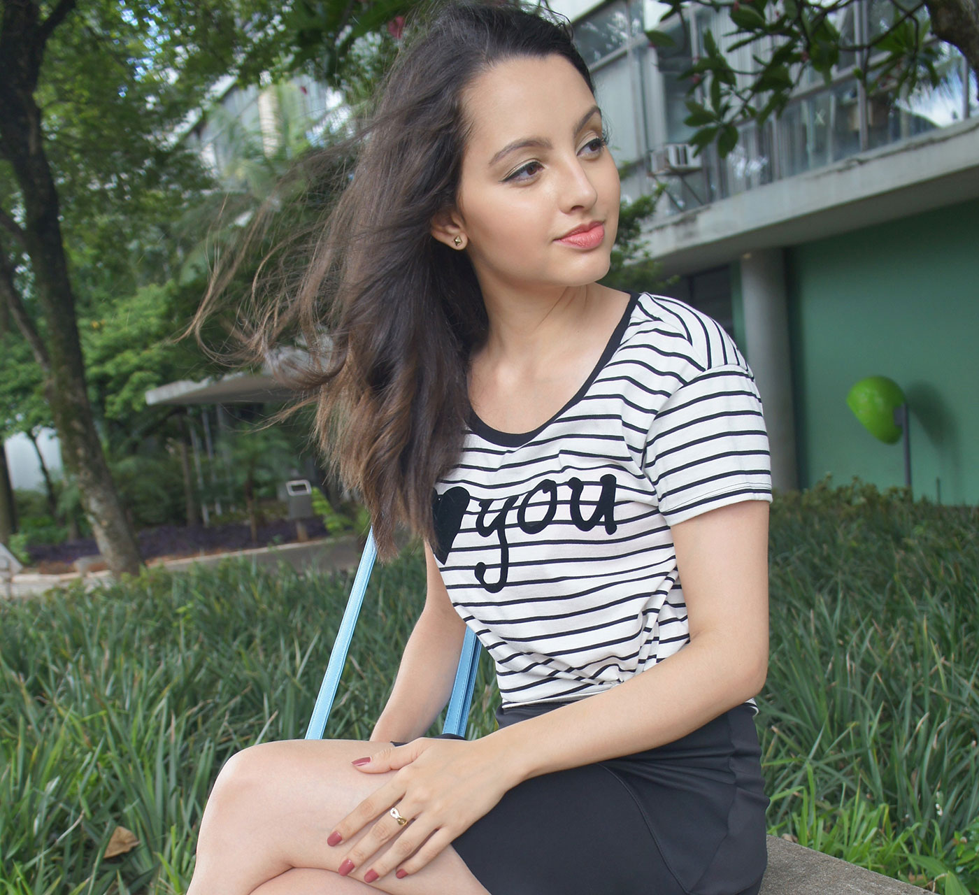 Look do Dia – Blusa Listrada + Saia