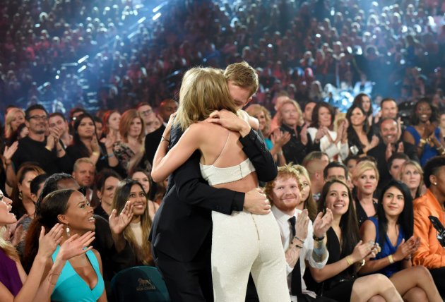 Taylor Swift é o grande destaque do Billboard Music Awards 2015