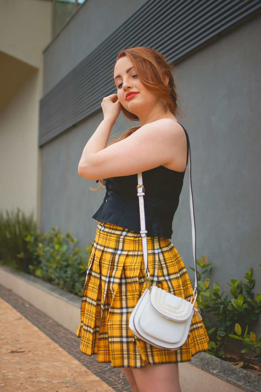 Conjunto feminino xadrez preto e branco amarelo e vermelho | vintage |  tumblr | gringa | saia | cropped