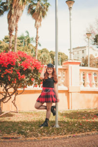 Look Saia Xadrez com Coturno