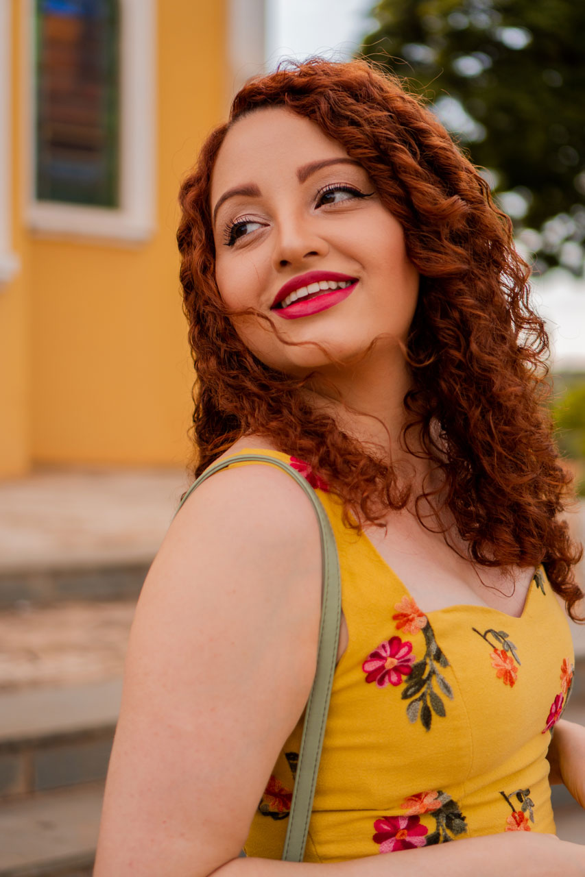Ruiva Cabelo Cacheado