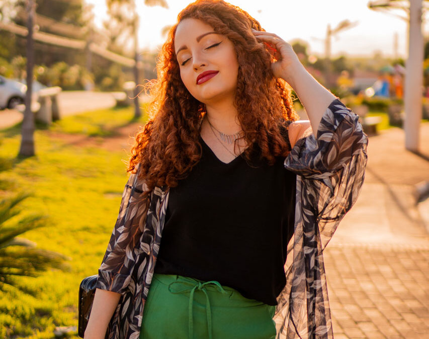 Look Outono Verde e Preto