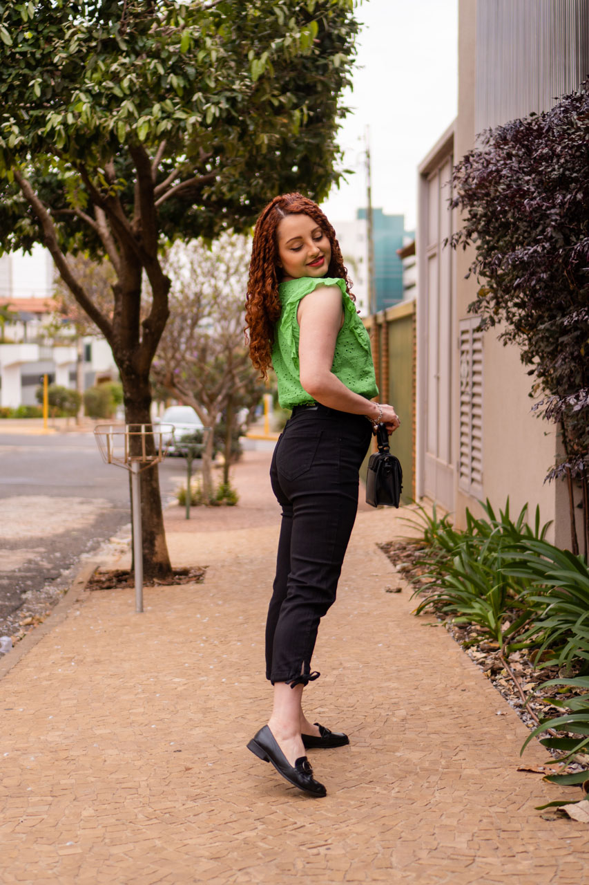 Look Preto com Verde