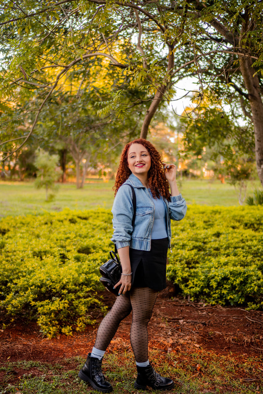 Look Azul com Short-saia Preto
