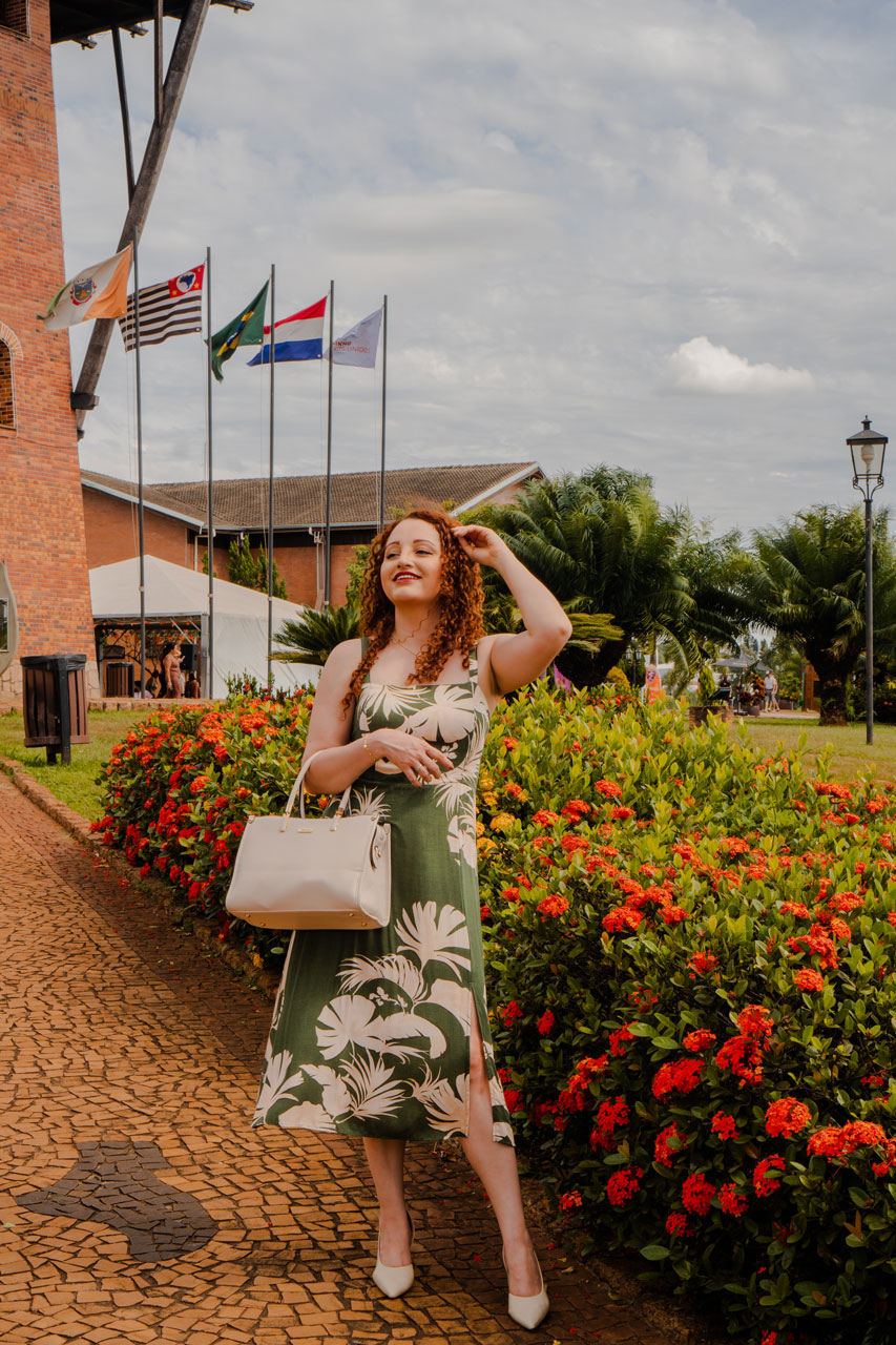 Vestido Midi Verde com Creme