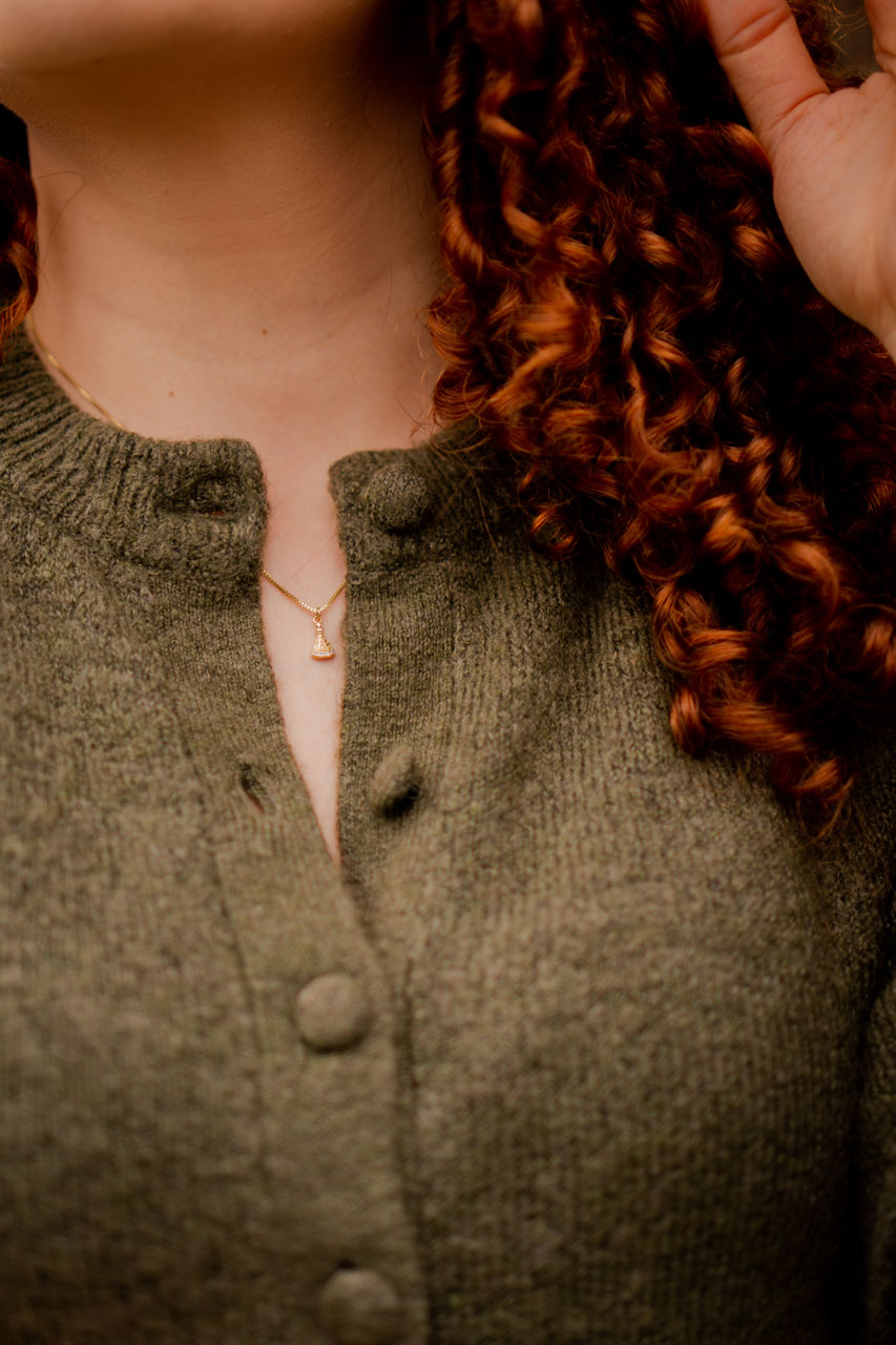 Detalhes Blusa Verde Musgo